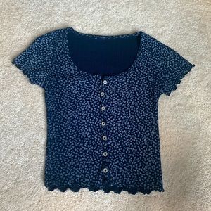 Brandy Melville cropped tee